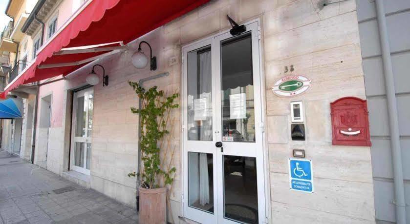 Luana Hotel 2*